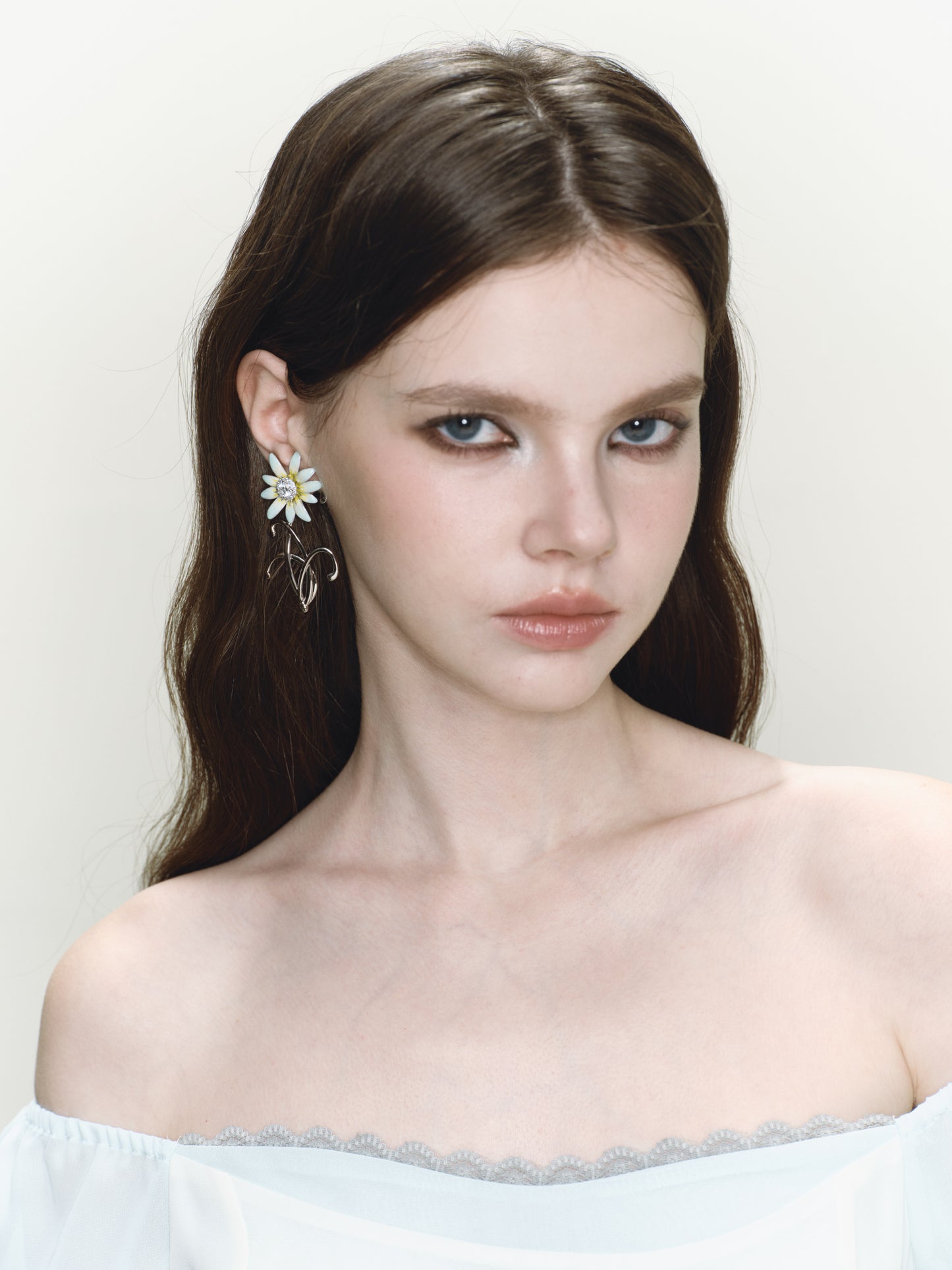 Daisy Mist Vine Earrings