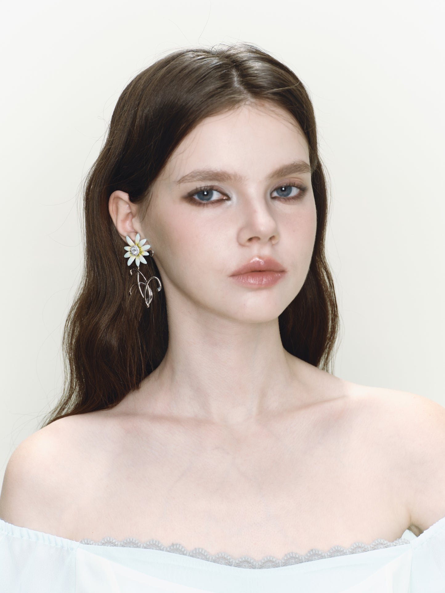 Daisy Mist Vine Earrings