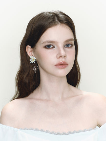 Daisy Mist Vine Earrings