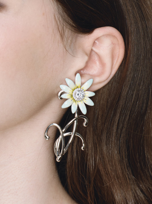 Daisy Mist Vine Earrings