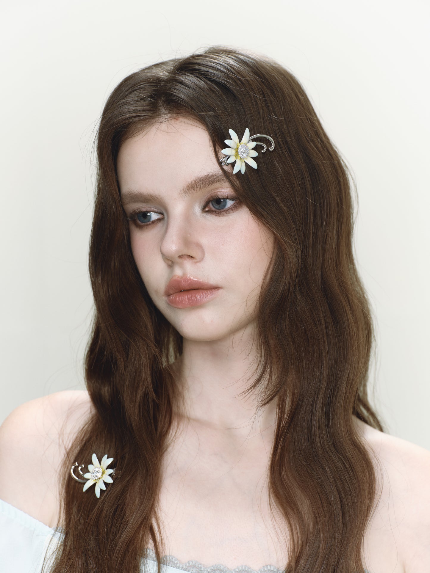 Daisy Mist Vine Hair Clip