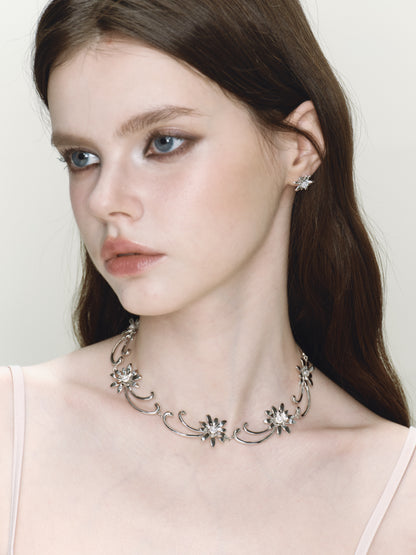 Daisy Garland Necklace