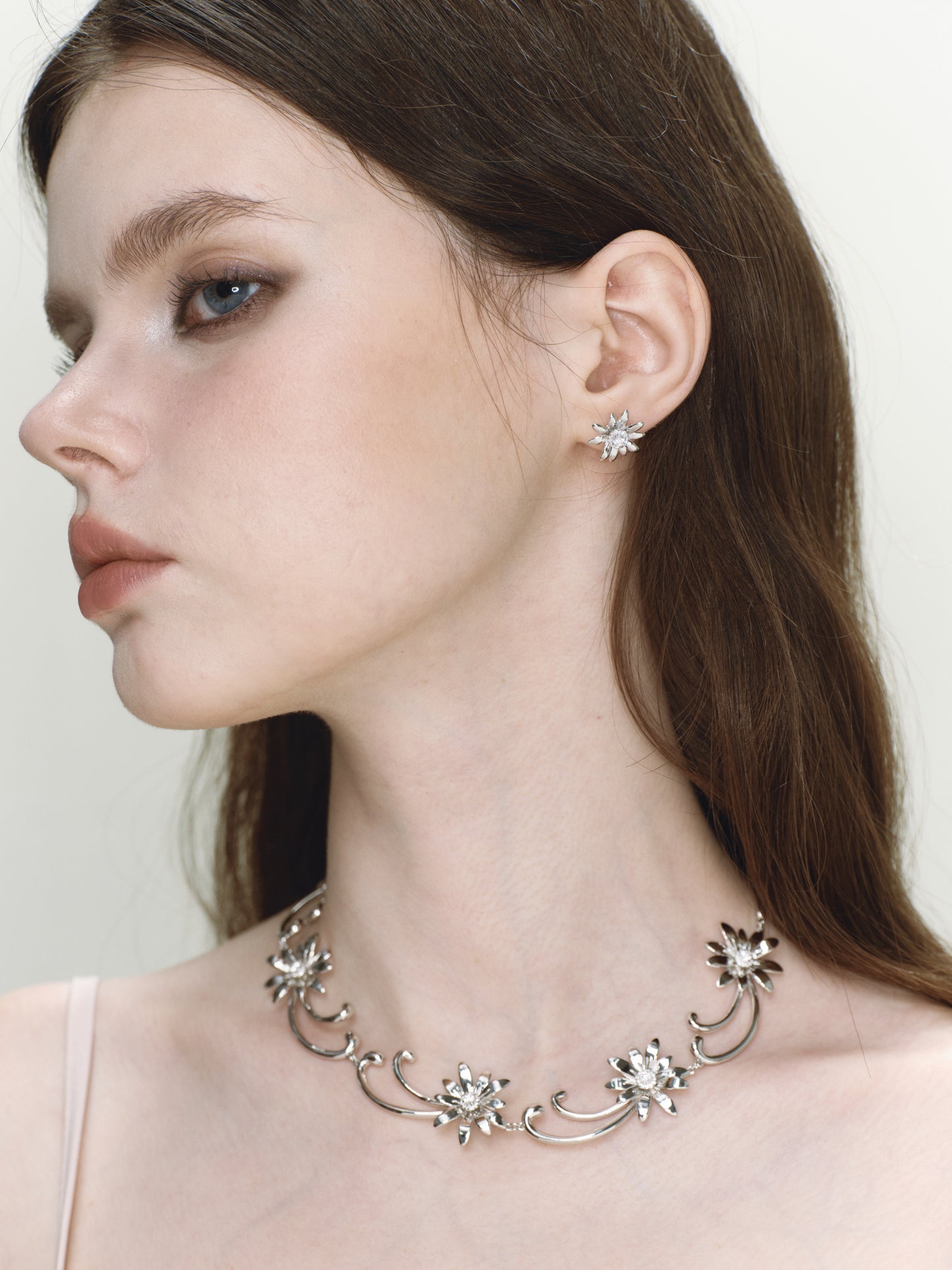 Daisy Pixie Rotatable Earrings