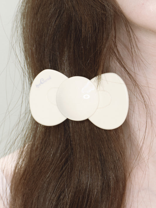 Creme Bow Hairclip