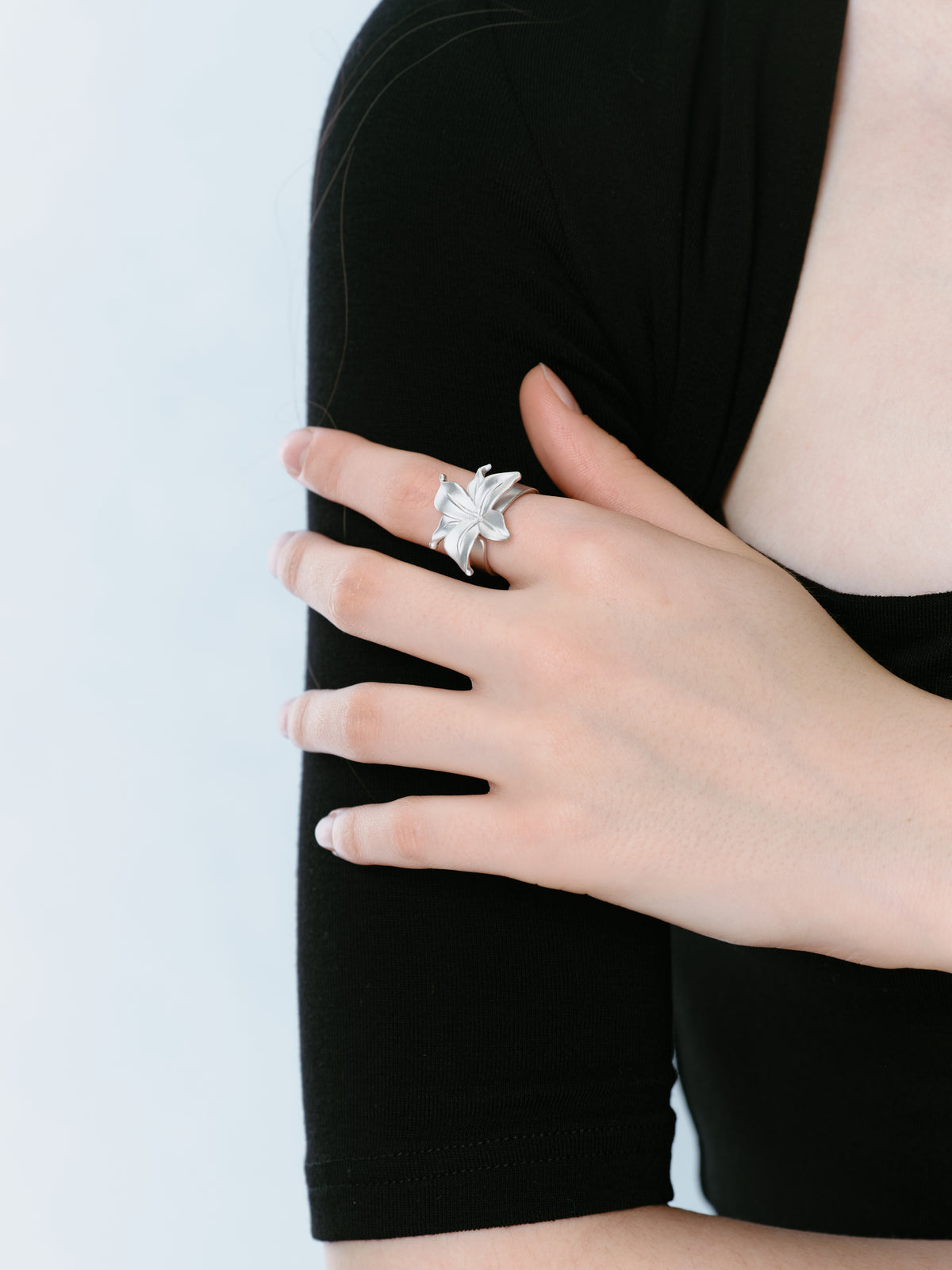 Matte Still Lily Ring