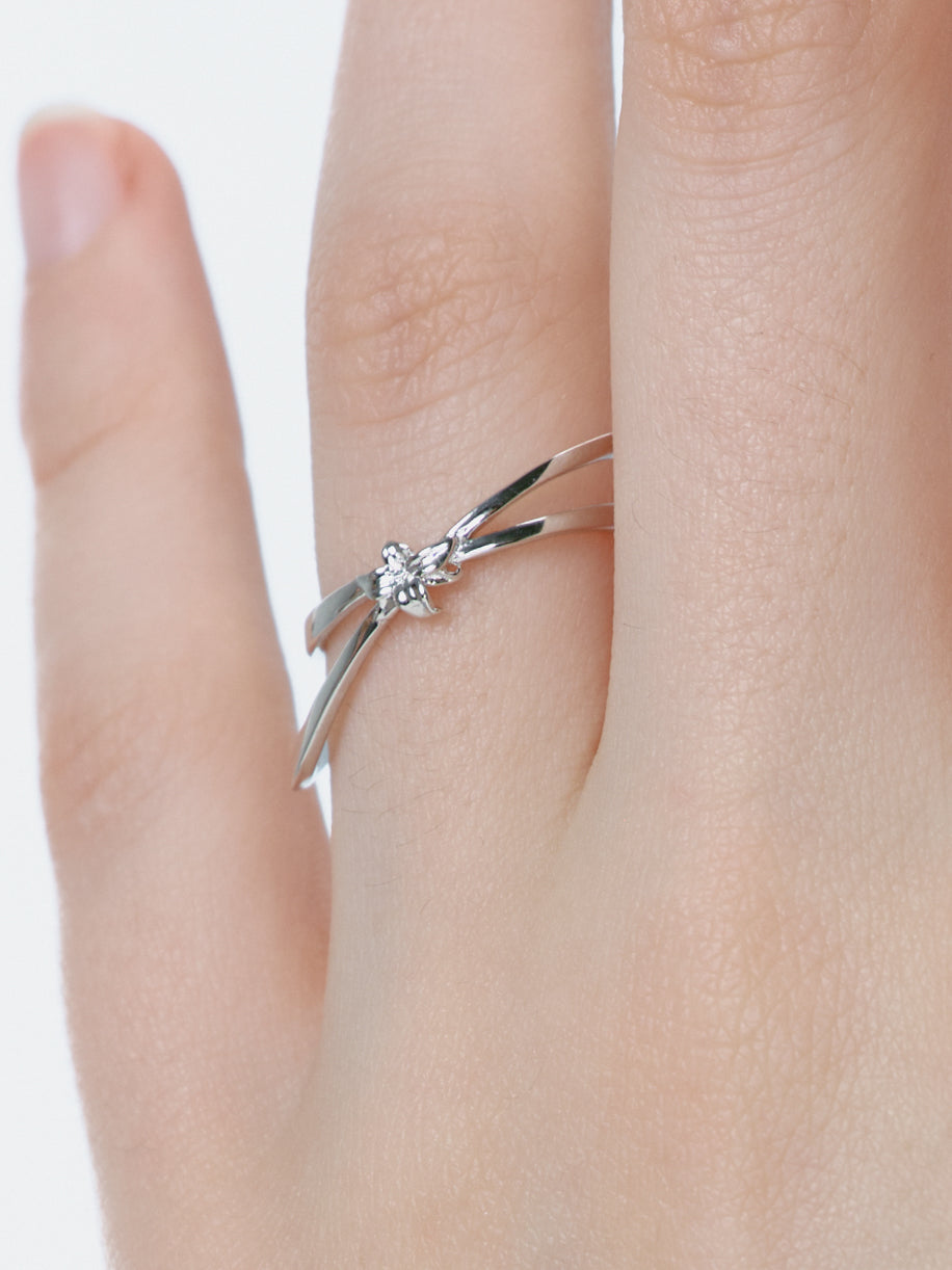 Lily Winding Ring