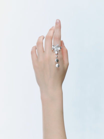 Matte Lily Dangle Ring