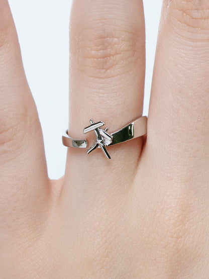Tied Blade Ring
