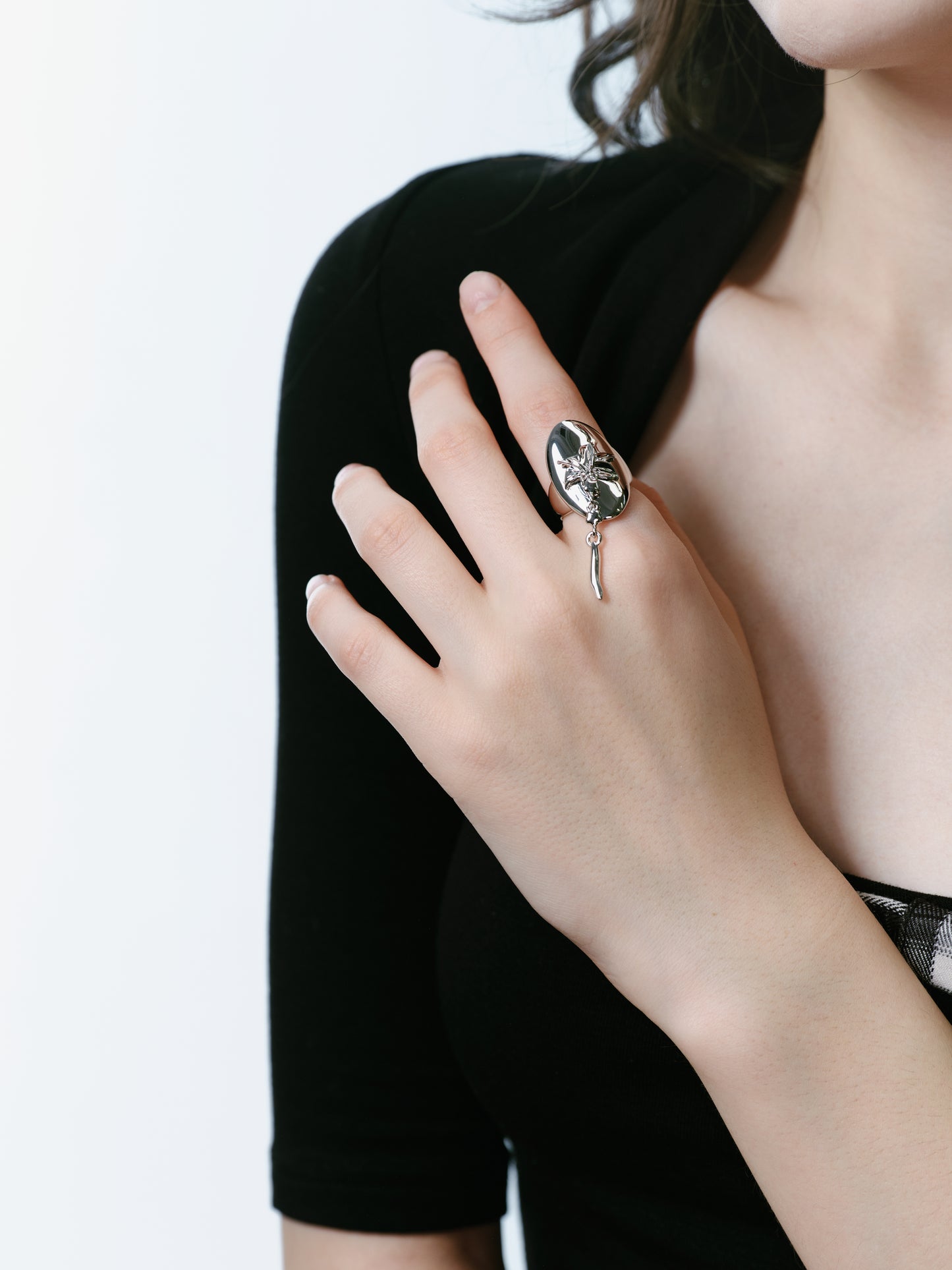 Polished Oval Lily Ring