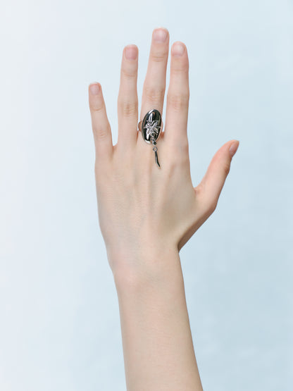 Polished Oval Lily Ring
