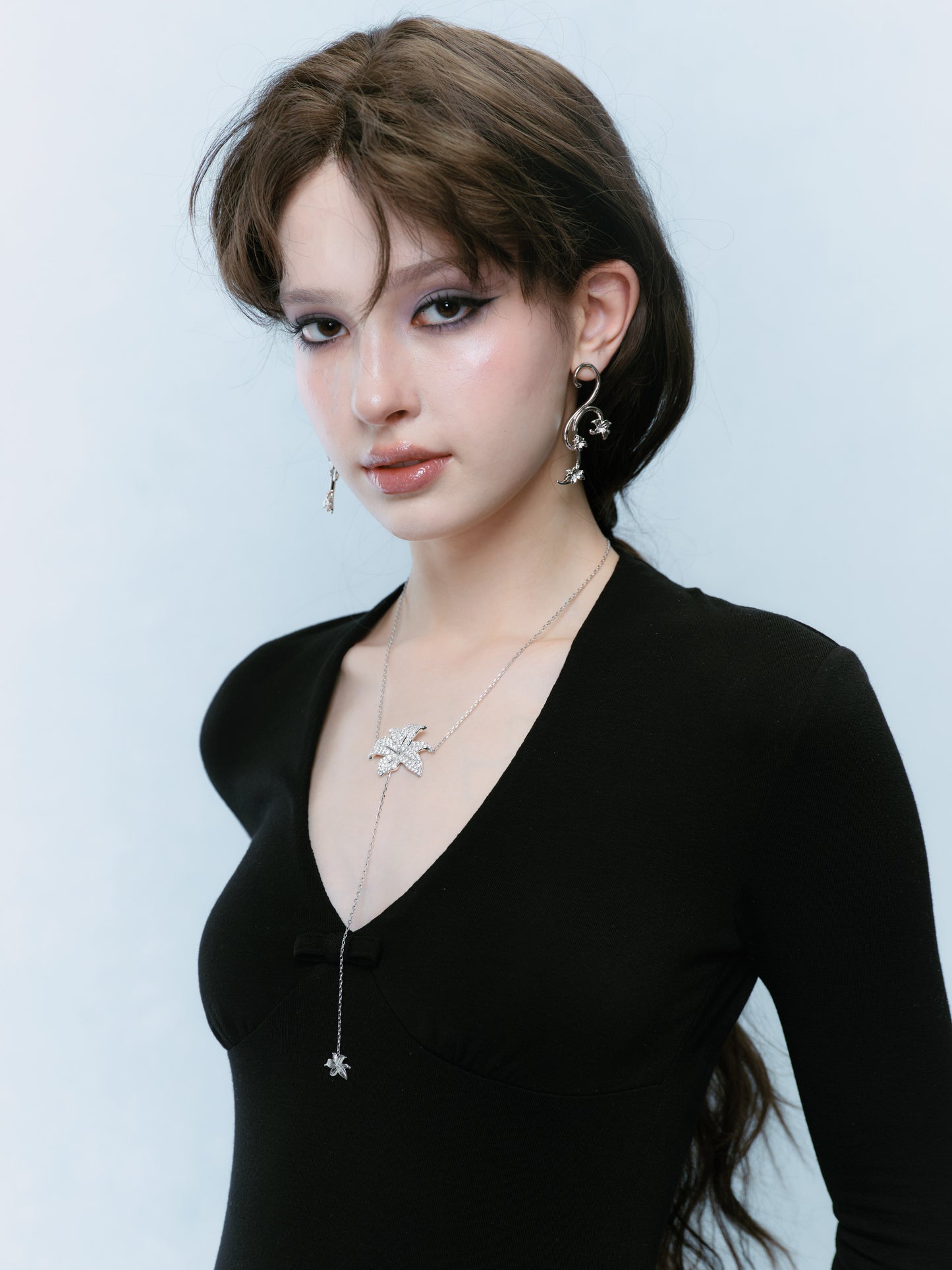 Lily Twinkle Necklace