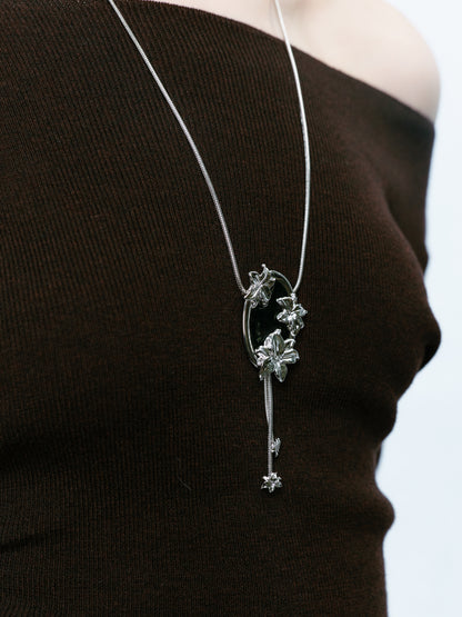 Lily Mirror Lariat
