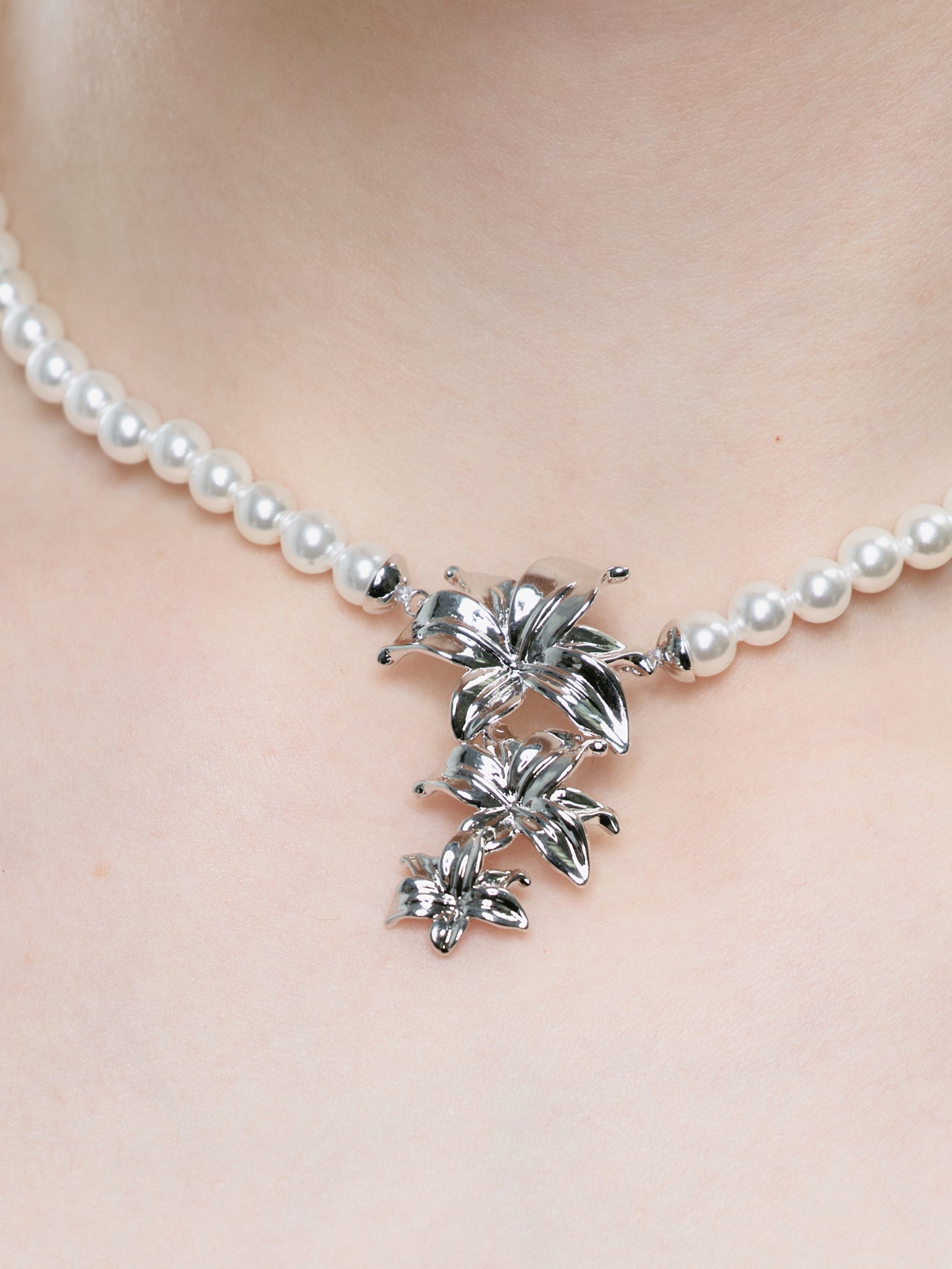 Pearl Lily Necklace