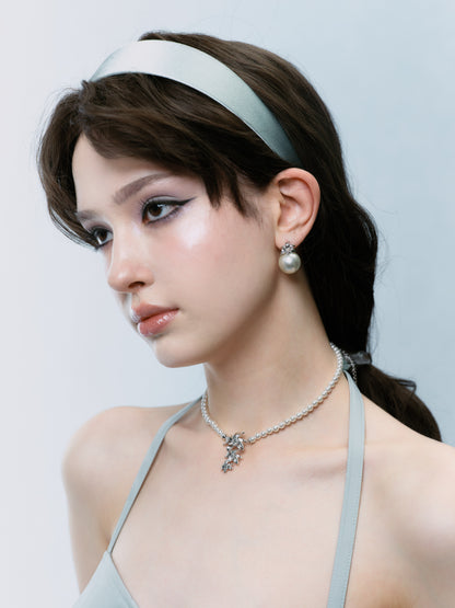Pearl Lily Necklace