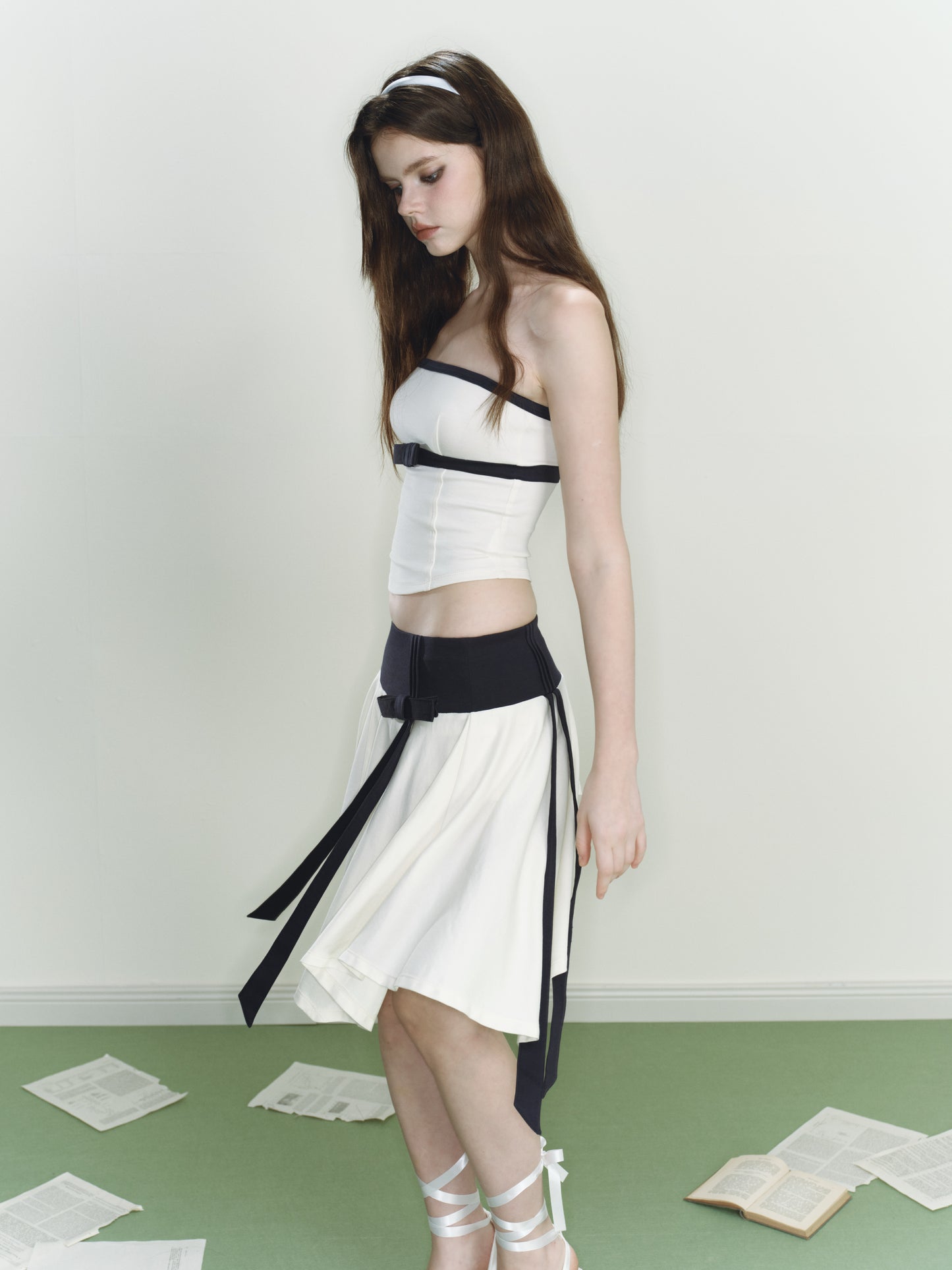 Swan Knit Skirt (SHIPS BY 7/20)